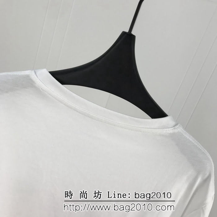 BURBERRY巴寶莉 19早春 最新 BBR x Riccardo 限量專屬TB標識短袖T-shirt絲光棉面料 ydi2156